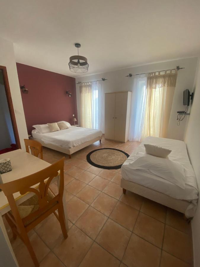 Chez Dume Panzió Santa-Lucia-di-Tallano Kültér fotó